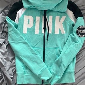 Love pink sweatshirt